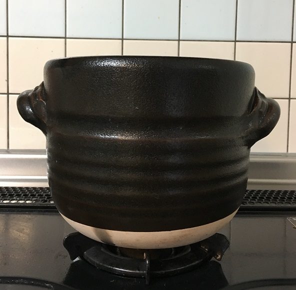 土釜（白米を炊く土釜）