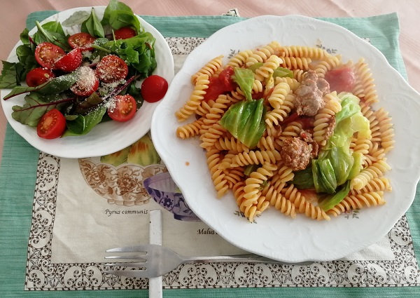 『Oisix』オイシックスお試し商品を使用したパスタとサラダ